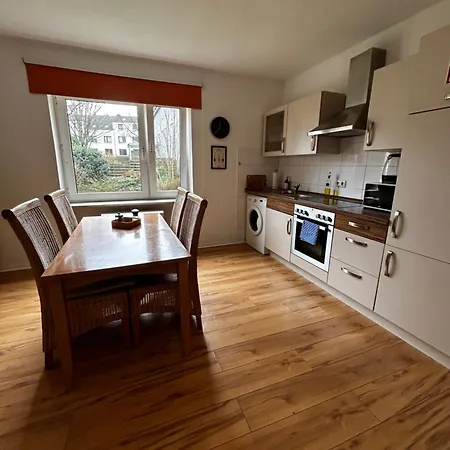 Sali - - Apartmenthaus Wusthoffstrasse Apartment Essen