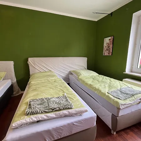 Sali - - Apartmenthaus Wusthoffstrasse * Essen